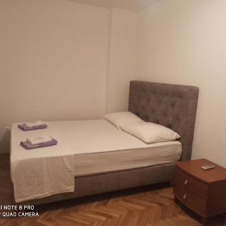 Apartments Zo Макарска Стая снимка